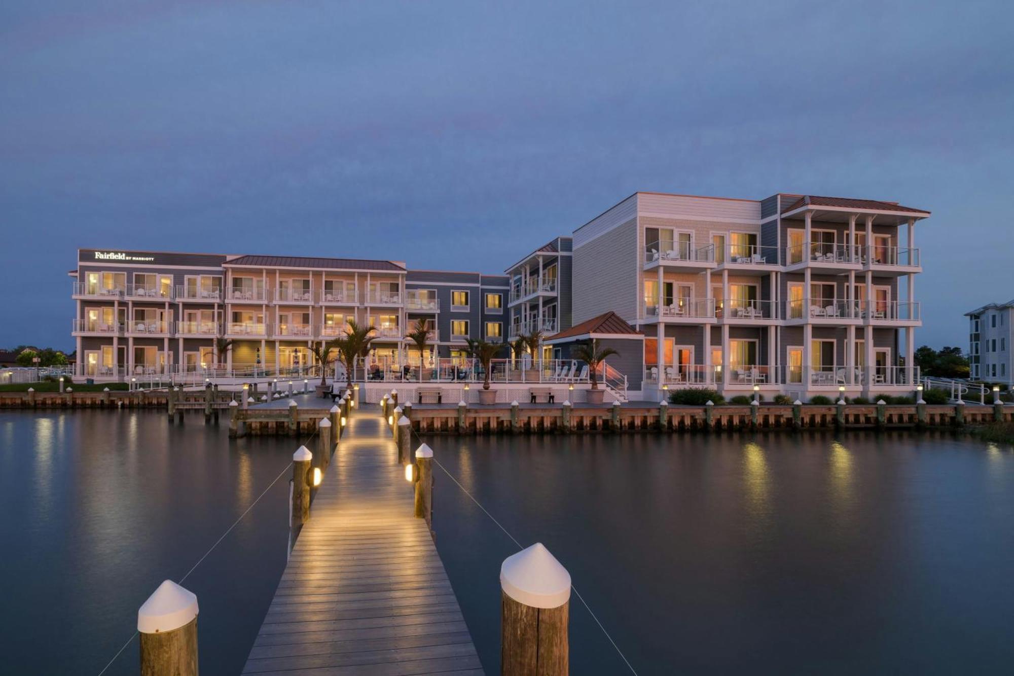 Fairfield & By Marriott Island Waterfront Hotel